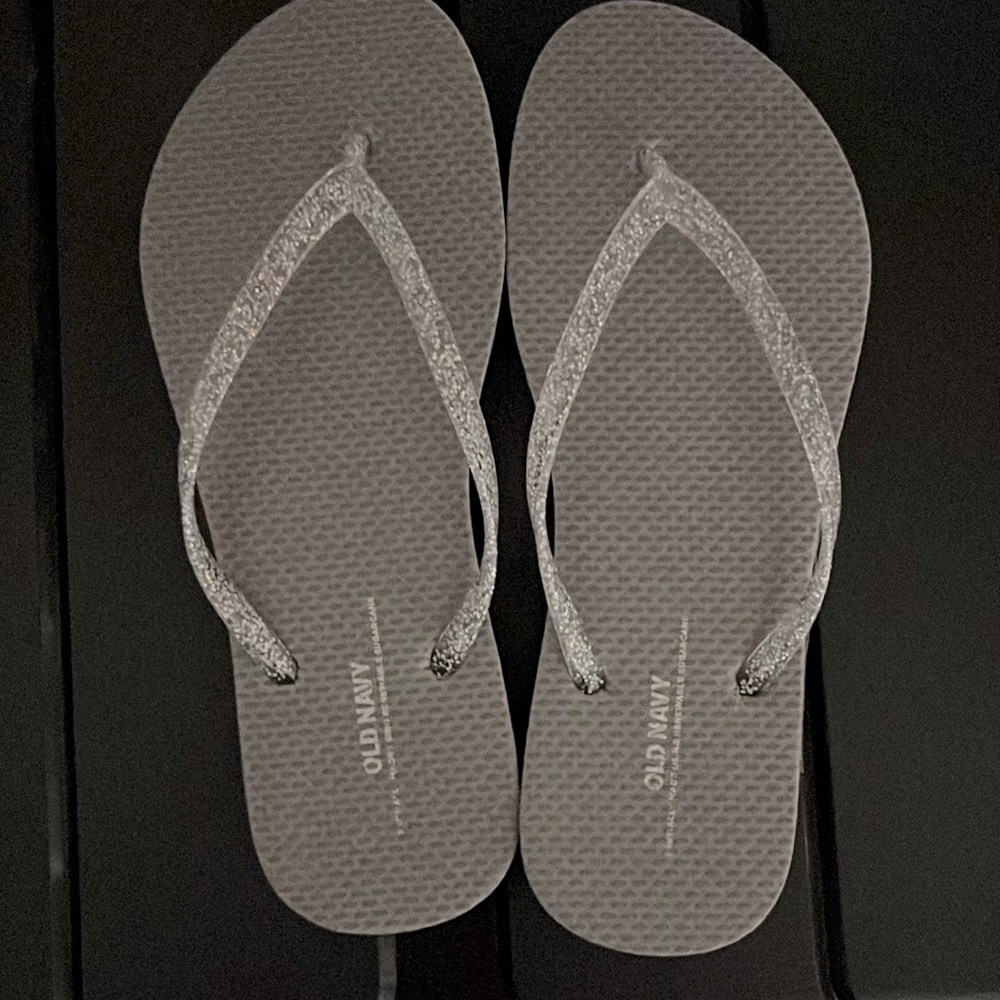 Flip flops old navy